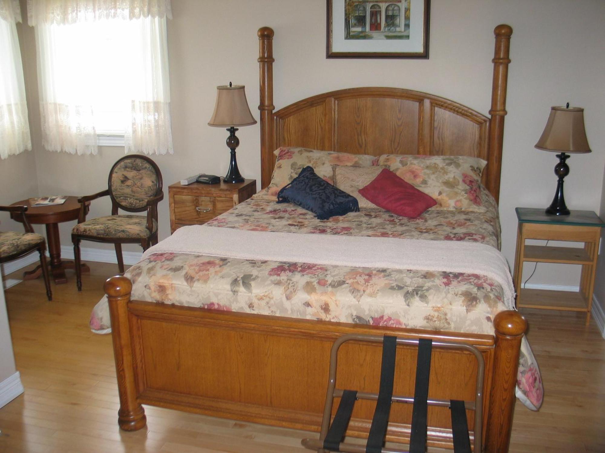Arnica Bed & Breakfast Bed and Breakfast Niagara-on-the-Lake Rum bild